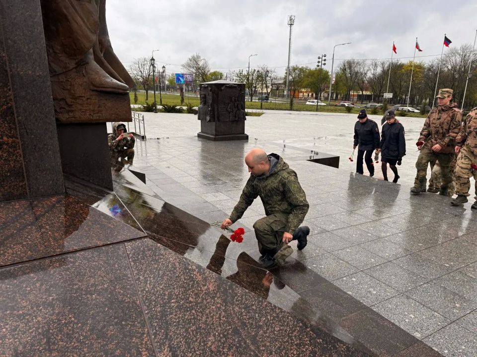 Военные следователи СК России приняли участие в памятных мероприятиях в честь Дня освобождения Мариуполя Военные следователи СК России приняли участие в памятных мероприятиях в честь Дня освобождения Мариуполя