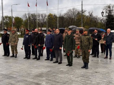 ������� ����������� �� ������ ������� ������� � �������� ������������ � ����� ��� ������������ ���������