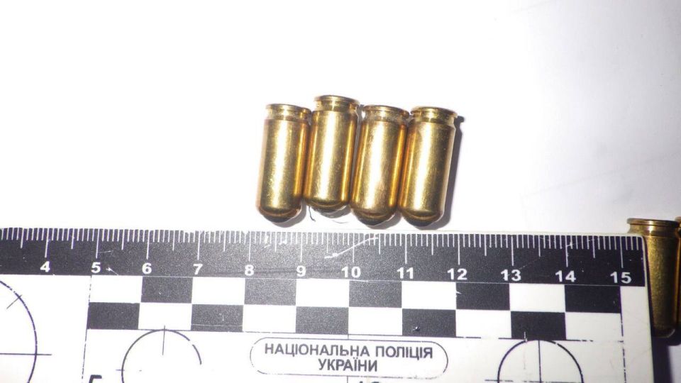 Люди звереют. В Дарницком районе конфликт на дороге завершился применением оружия Люди звереют. В Дарницком районе конфликт на дороге завершился применением оружия