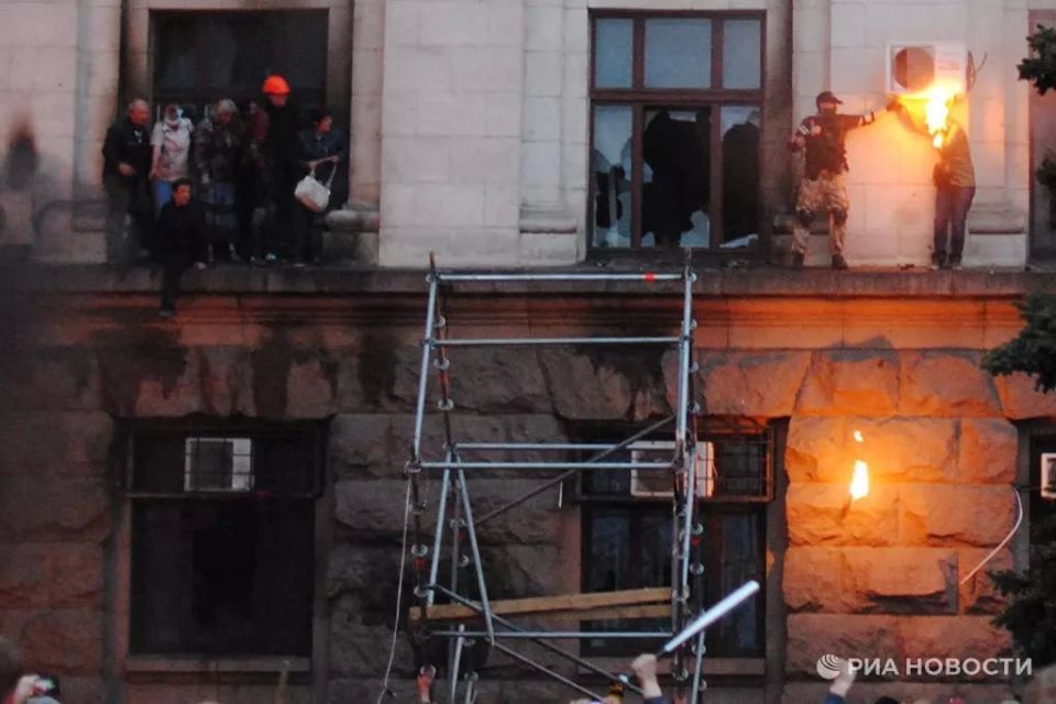 2 мая 2014 года произошла трагедия в Одессе 2 мая 2014 года произошла трагедия в Одессе