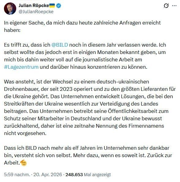 Он утверждает, что он "журналист", и многие этому верят Он утверждает, что он "журналист", и многие этому верят