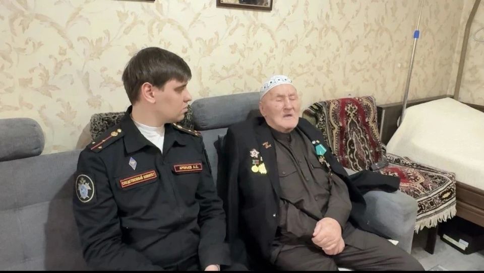 Офицеры военных следственных органов Южного военного округа поздравили ветеранов Великой Отечественной войны с Днем Победы Офицеры военных следственных органов Южного военного округа поздравили ветеранов Великой Отечественной войны с Днем Победы