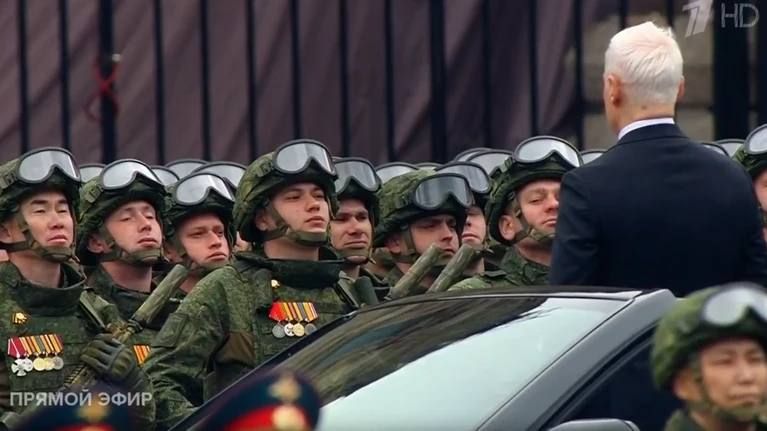 Александр Коц: Парад специального назначения Александр Коц: Парад специального назначения
