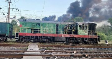 В Днепропетровской области утром дроны атаковали объекты железнодорожной инфраструктуры, сообщает вице-премьер Украины
