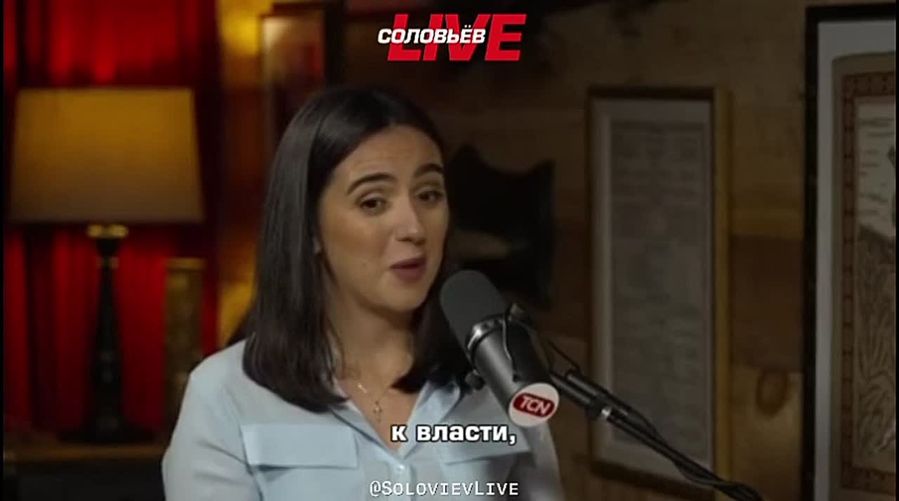 «Он диктатор» - Юлия Мендель заявила, что команда Зеленского считает, что пришла к власти "навсегда":