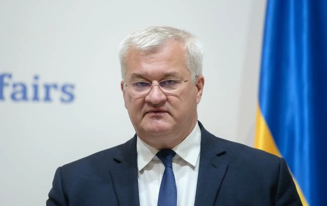 Один день военного конфликта обходится Киеву в 450 млн долларов