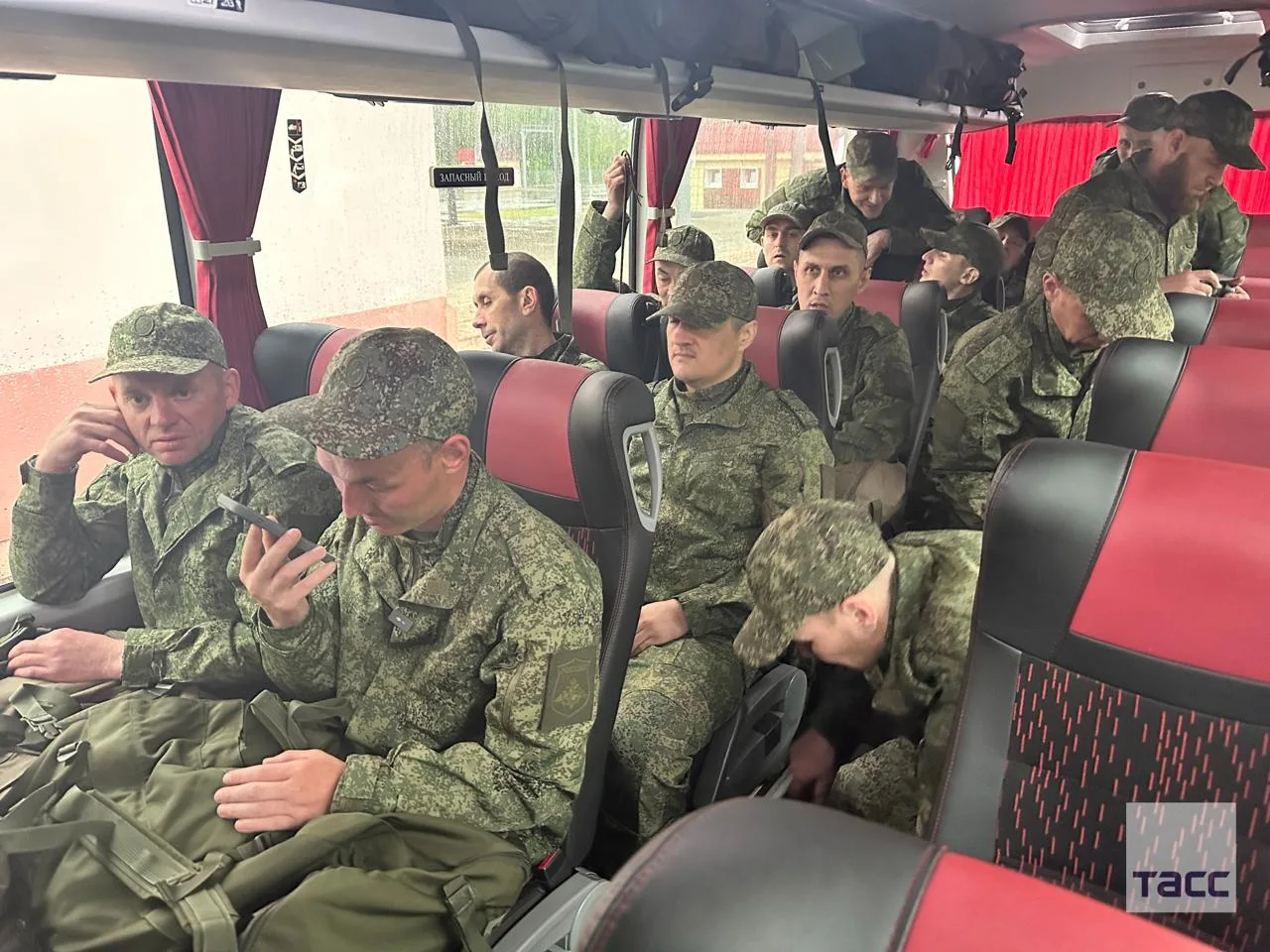Произошел очередной обмен пленными по формуле 205 на 205 в рамках более крупного обмена 1000 на 1000
