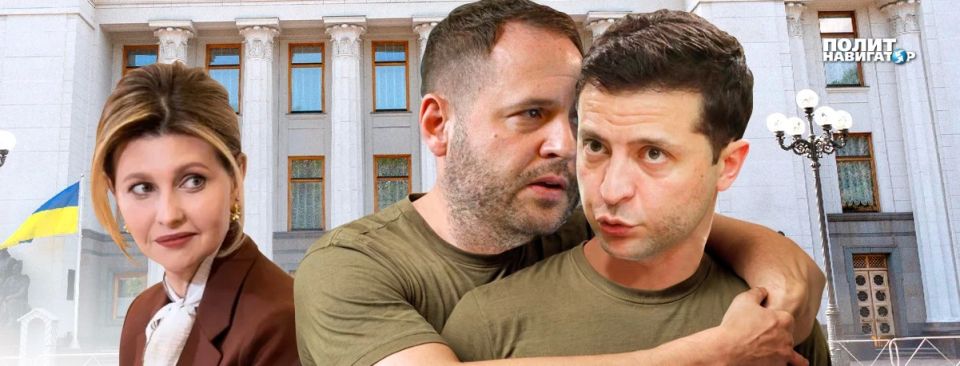 Пиарщики советуют Зеленскому молчать о мужчине, с кем спал рядом