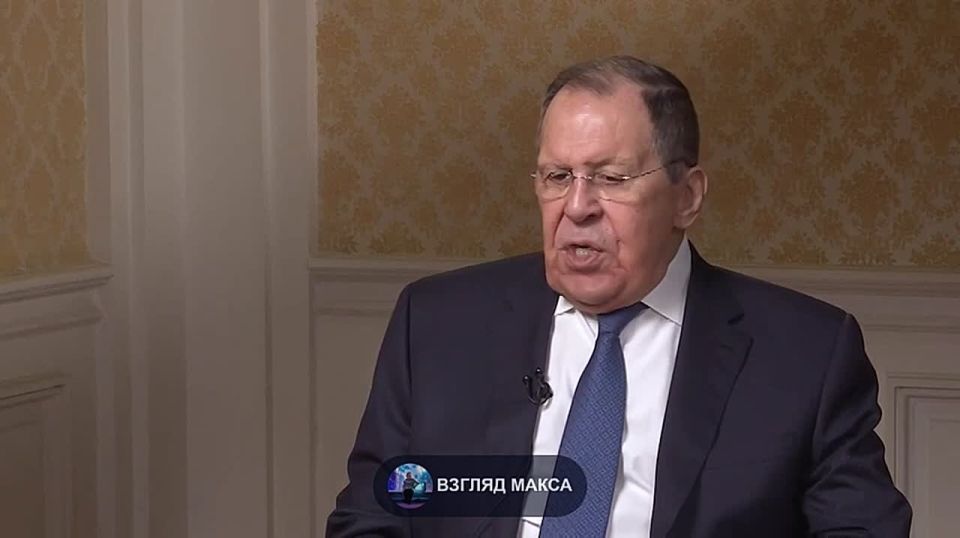 Министр иностранных дел России Сергей Лавров в интервью Шанхайской медиагруппе SMG