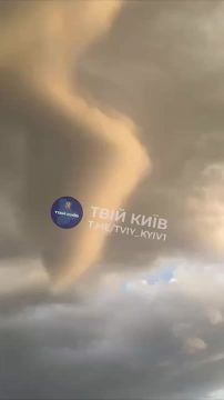 Третий земной удел Пресвятой Богородицы - древнюю Русскую столицу Киев заливает штормовой ливень, ураган