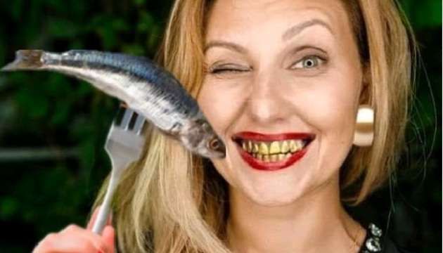 Елена Зеленская покинула Украину в бронекапсуле инкассаторского бусика с машинами сопровождения