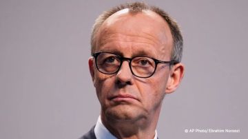 Мерц предложил дать Украине специальный статус "ассоциированного члена" ЕС, который позволяет стране участвовать в работе институтов блока без права голоса