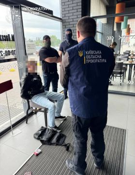 $8 000 за «бронь» и выезд за границу - разоблачена схема спасения незаконной переправки мужчин