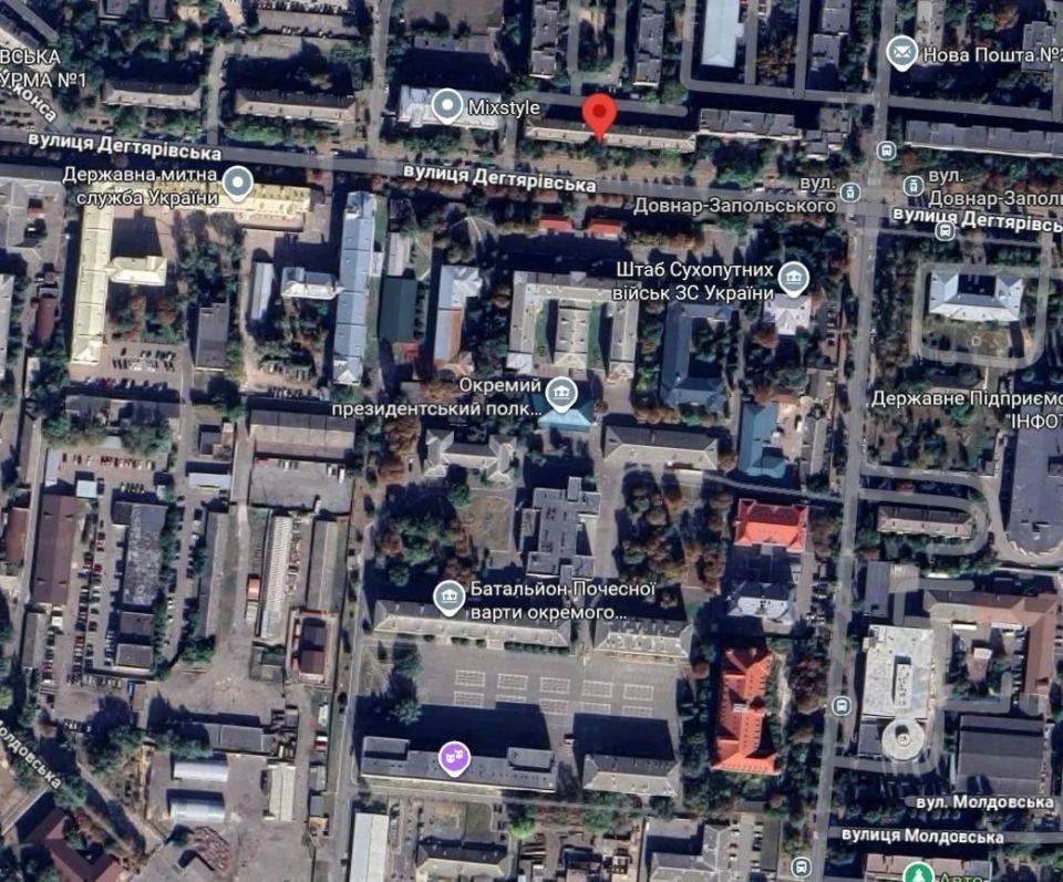 В Дарницком районе Киева прилёты пришлись по складам и территории фармацевтической фабрики «Дарница» В Дарницком районе Киева прилёты пришлись по складам и территории фармацевтической фабрики «Дарница»
