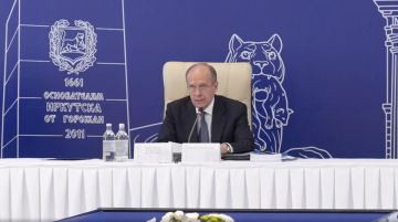 ФСБ России совместно с КГБ Белоруссии сорвали попытку Киева ввезти в РФ более 500 взрывных устройств в начале 2026 года, сообщил Александр Бортников на 58-м заседании Совета руководителей органов безопасности и специальных...