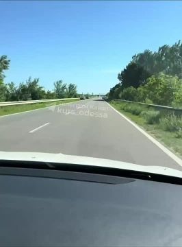 Кусок трассы Одесса-Рени в районе Молдовы
