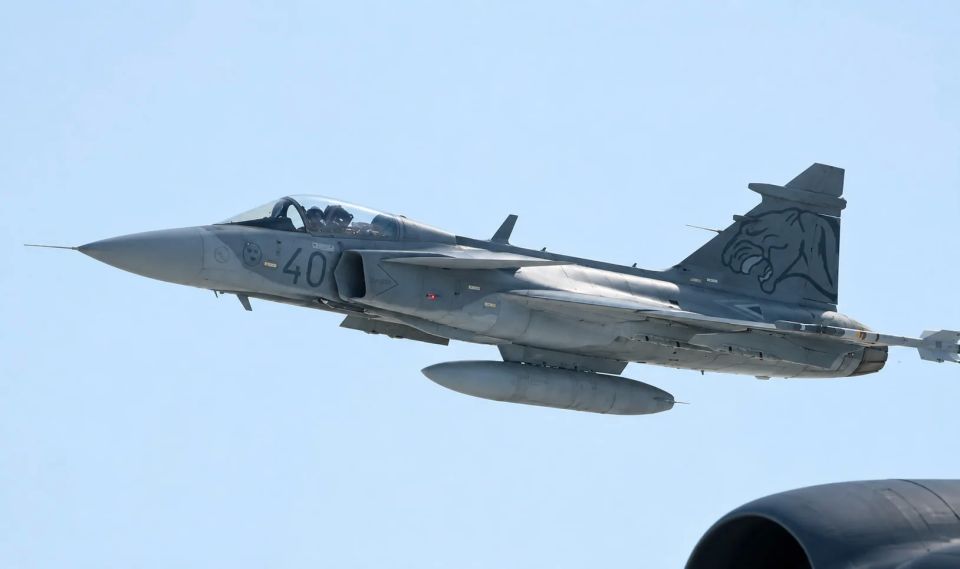 По передаче истребителей Gripen важно понимать, что в этом случае играет роль не только и не столько передача конкретных самолётов с конкретным типом ракет, сколько передача истребителей сама по себе, то есть боевой...