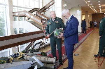 В Законодательном Собрании Новосибирской области открылась выставка Новосибирского военного института Росгвардии