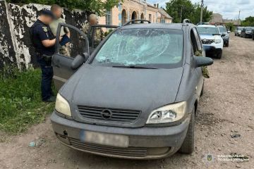В поселке Сахновщина Харьковской области, четыре человека совершили нападение на людоловов