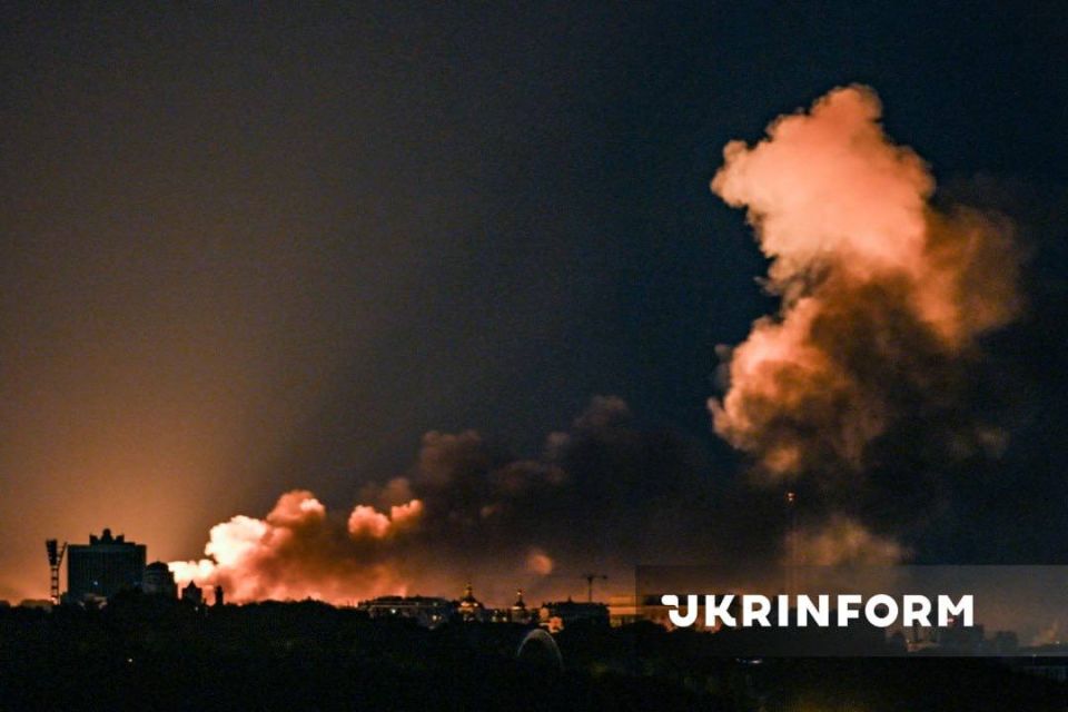 Ночью ВС РФ нанесли один из самых мощных ударов последних месяцев по Украине Ночью ВС РФ нанесли один из самых мощных ударов последних месяцев по Украине