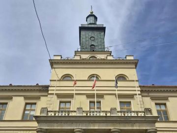 Роман Насонов: С ратуши польского Люблина сняли украинский флаг