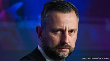 Глава минобороны Польши потребовал отменить решение о присвоении Зеленским подразделению ВСУ наименования "Имени героев УПА"*, сообщает TVP