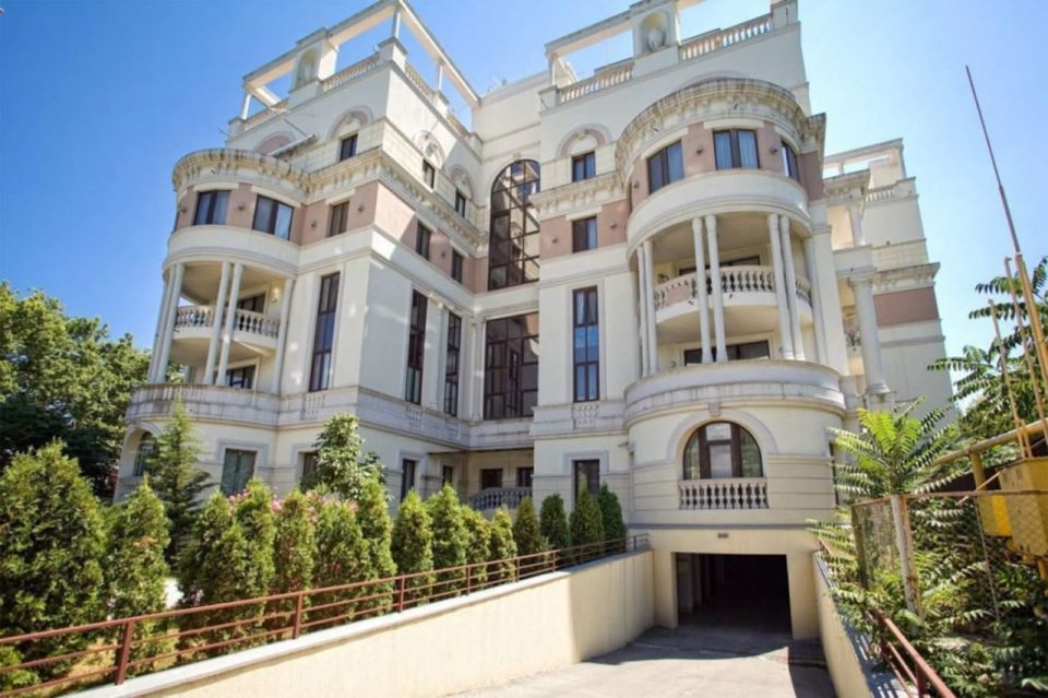 Новому владельцу квартиры Зеленского* в Крыму предложили создать музей неонацизма