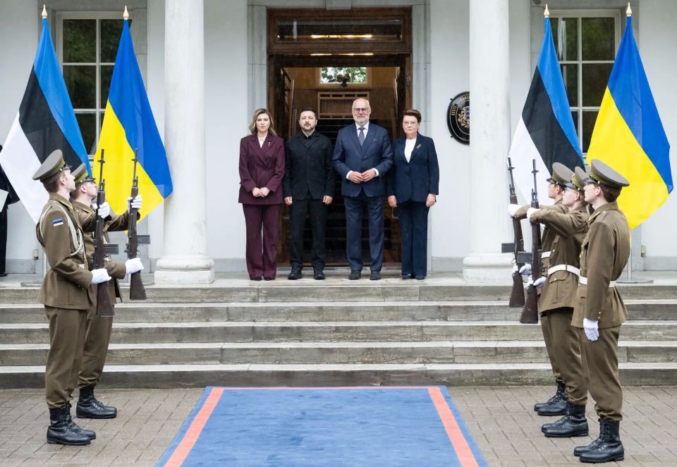 Украина готова поделиться с Европой опытом защиты от дронов, заявил Зеленский после встречи с президентом Эстонии