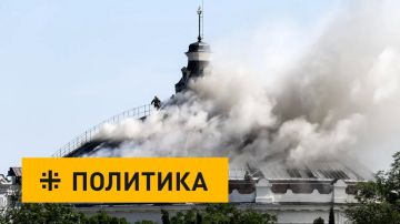 За уничтожением панорамы «Оборона Севастополя 1854-1855 гг.» стоят «джентльмены»