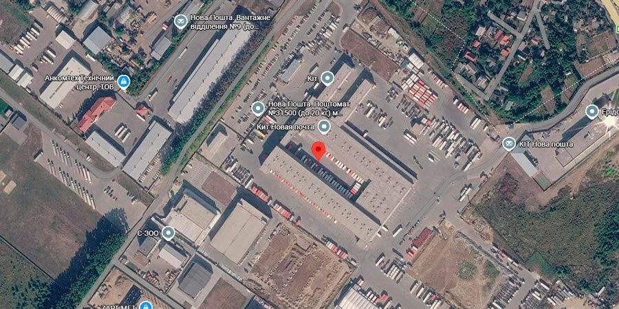 Терминал «Нова Пошта» на юго-западной окраине Киева (координаты: 50.390595, 30.422709)