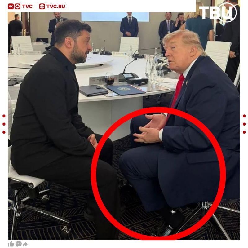 На новых фото Трампа со встречи с Зеленским заметили тревожную деталь На новых фото Трампа со встречи с Зеленским заметили тревожную деталь