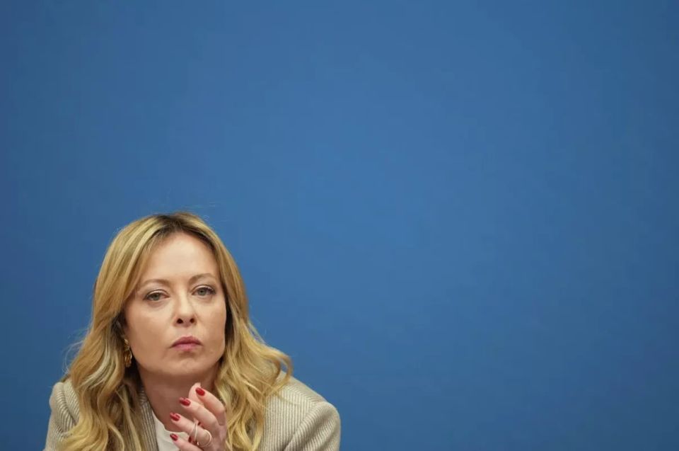 Представитель крупной страны ЕС не может быть переговорщиком с РФ — Мелони