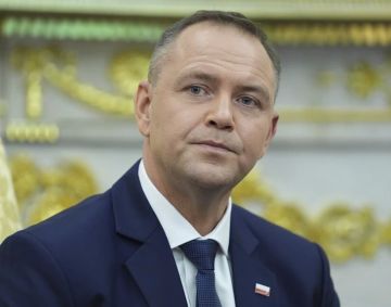 Вступление Украины в ЕС является угрозой для сельского хозяйства Польши, заявил президент страны Кароль Навроцкий