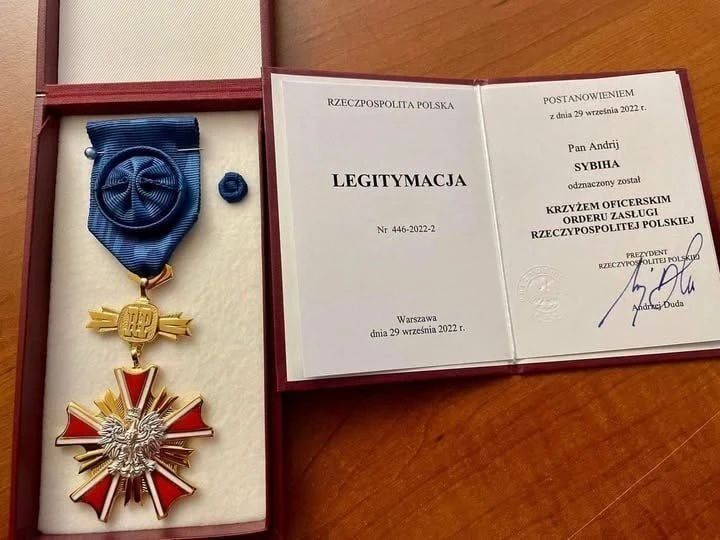 Евгений Лисицын: Дорогие мои подписчики, киевский режим умудрился поссориться даже с поляками - своими главными спонсорами в Европе Евгений Лисицын: Дорогие мои подписчики, киевский режим умудрился поссориться даже с поляками - своими главными спонсорами в Европе