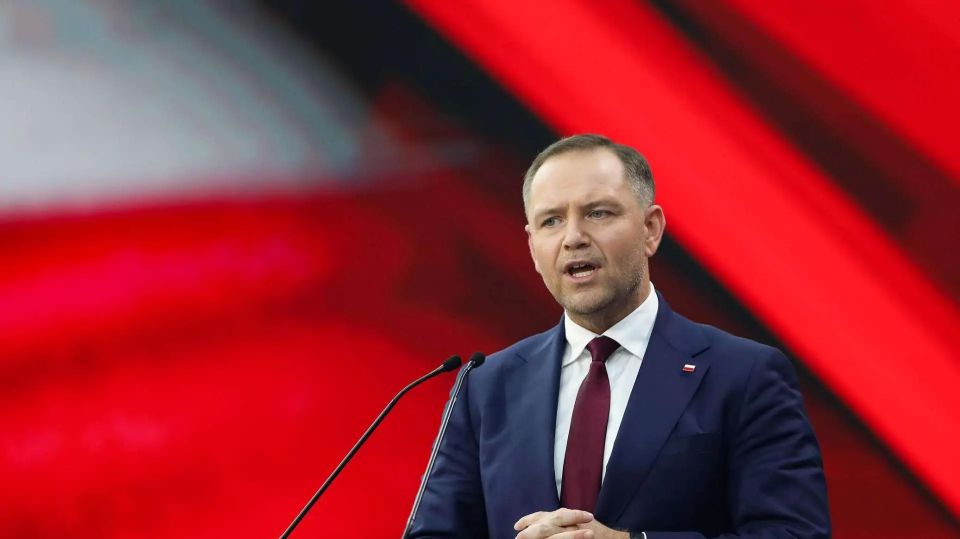 "Болевой порог польского общества был превышен" — Навроцкий о лишении Зеленского ордена Белого орла