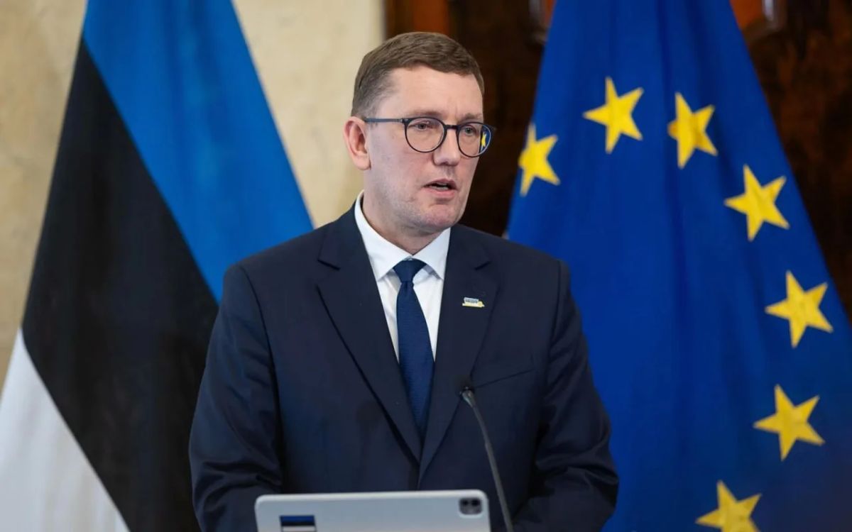 Премьер-министр Эстонии Кристен Михал неожиданно выступил против посредничества ЕС в переговорах РФ и Украины