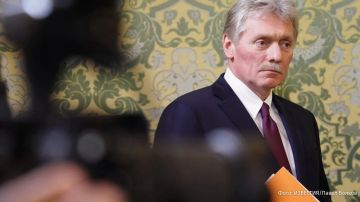 Кир Стармер никак себя не зарекомендовал с точки зрения российско-британских отношений, поэтому ничем примечательным он не запомнился, сообщил Дмитрий Песков, комментируя отставку премьер-министра Великобритании