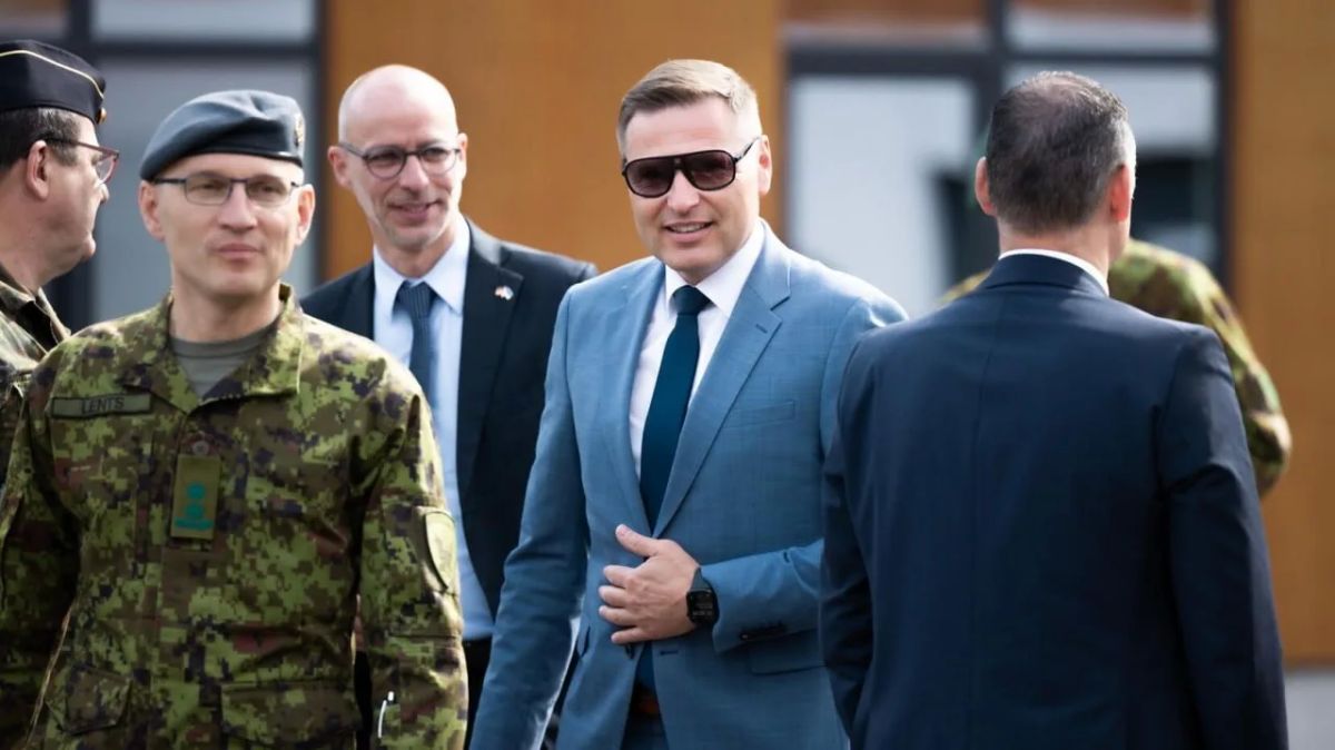 В Эстонию прибыла первая система ПВО средней дальности В Эстонию прибыла первая система ПВО средней дальности