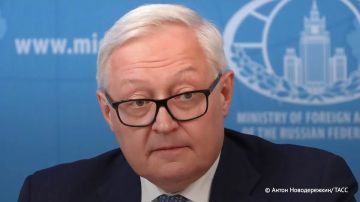 Россия не фиксирует переключения администрации США на вопросы Украины, заявил Рябков в ответ на вопрос ТАСС
