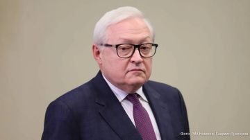 Полноформатного диалога с США по стратегической стабильности сейчас нет, а предпосылок для него не наблюдается, заявил замглавы МИД РФ Сергей Рябков в интервью "Известиям"
