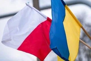 Польша начала отказывать украинцам в предоставлении статуса временной защиты UKR, — inPoland