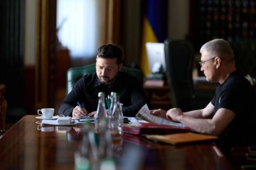 Зеленский угрожает ударами по ракетному производству и стратегической авиации России