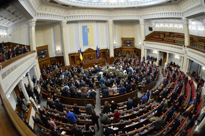 Зеленский получил поддержку Рады по пантеону нацистов