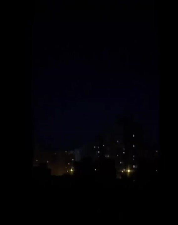 Судя по звукам, в Киеве уже есть прилёты "Гераней" по целям