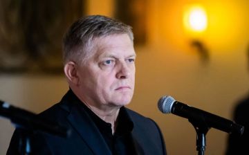 Страны Запада перешли в состояние практически открытой войны с Россией, заявил премьер-министр Словакии Роберт Фицо