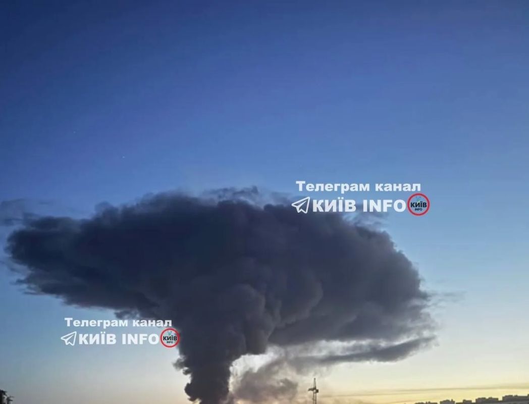 Ещё кадры пожаров в Киеве и Киевской области Ещё кадры пожаров в Киеве и Киевской области