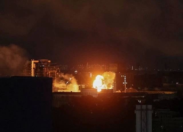 Олег Царёв: ВС РФ ночью нанесли комбинированные удары по объектам в 7 областях Украины Олег Царёв: ВС РФ ночью нанесли комбинированные удары по объектам в 7 областях Украины
