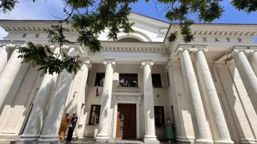 Севастополе запустили голосование за переименование кинотеатра "Украина"