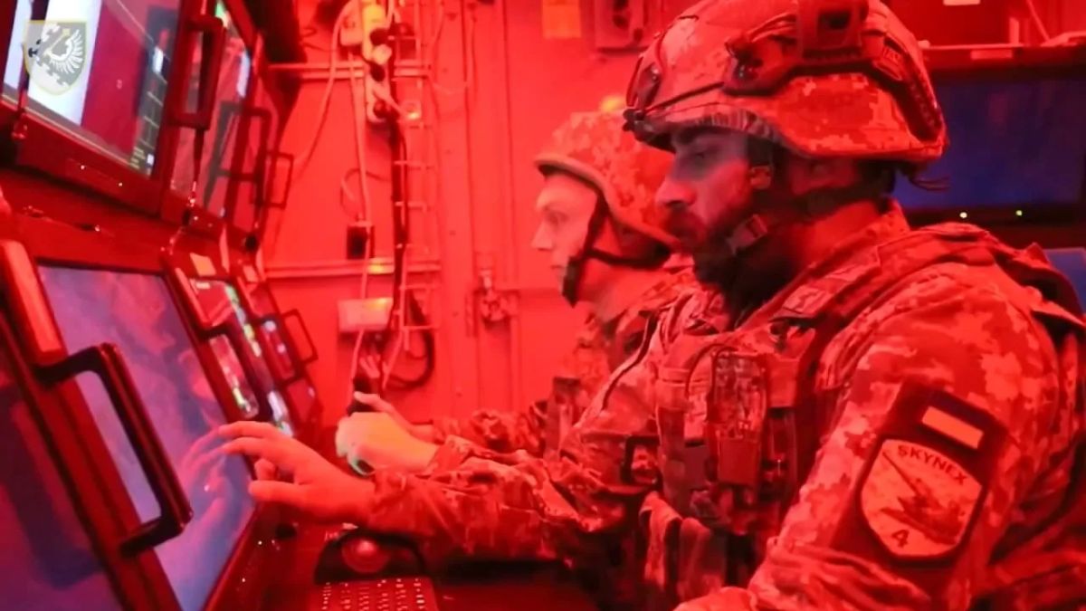 Момент поражения крылатой ракеты Х-101 попаданием программируемых боеприпасов AHEAD зенитного артиллерийского комплекса Skynex из состава 223 зенитно-ракетного полка ВС Украины Момент поражения крылатой ракеты Х-101 попаданием программируемых боеприпасов AHEAD зенитного артиллерийского комплекса Skynex из состава 223 зенитно-ракетного полка ВС Украины