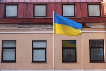 Экс-депутат Рады констатировал борьбу силовых структур на Украине